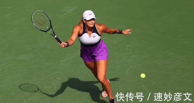 裁判在场上 裁判在场上